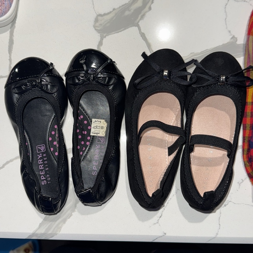 Girls Black Flats 10